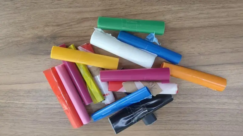 Hogyan lehet eltávolítani a szalagfoltokat?